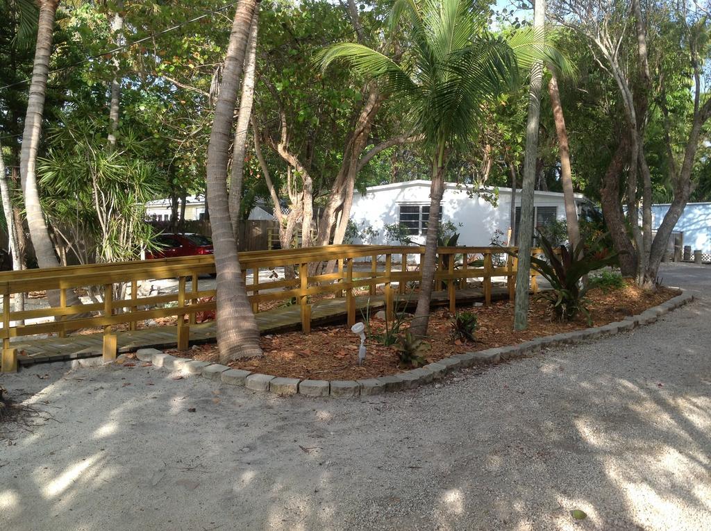 Seafarer Key Largo Resort And Beach Экстерьер фото